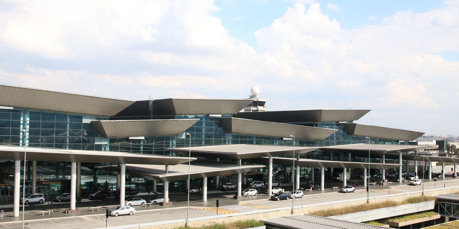 PF investiga chegada de vietnamitas ao Aeroporto de Guarulhos