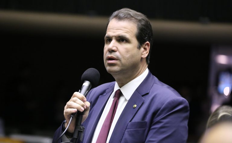 Comissão realiza audiência sobre fraudes em repasses para entidades conveniadas ao INSS