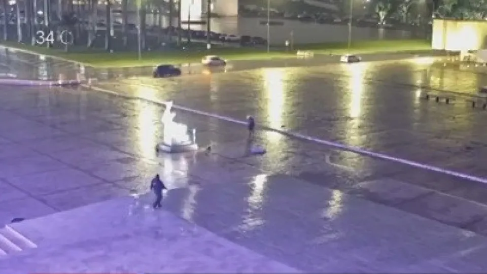 PF conclui que homem que se explodiu no STF agiu sozinho durante atentado