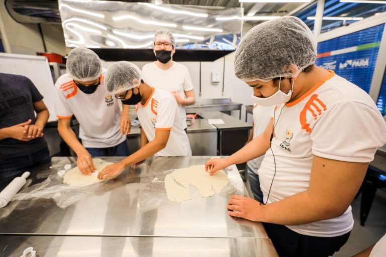 Comissão aprova ampliação do rol de entidades aptas a ministrar formação de aprendizes