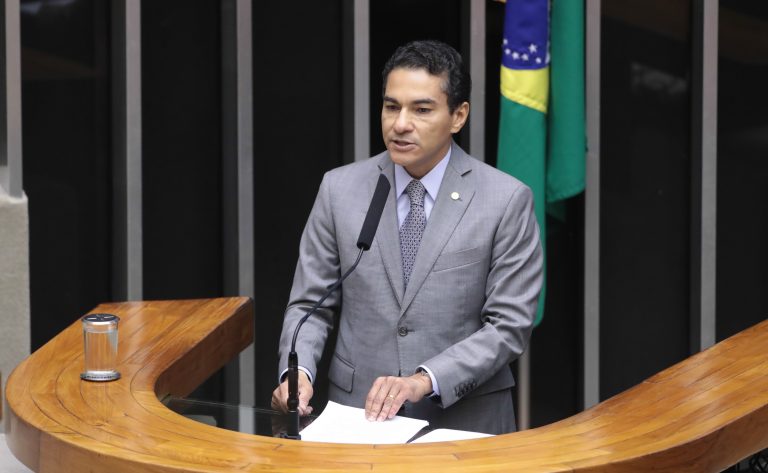 Câmara aprova criação do grupo parlamentar Brasil-Malta
